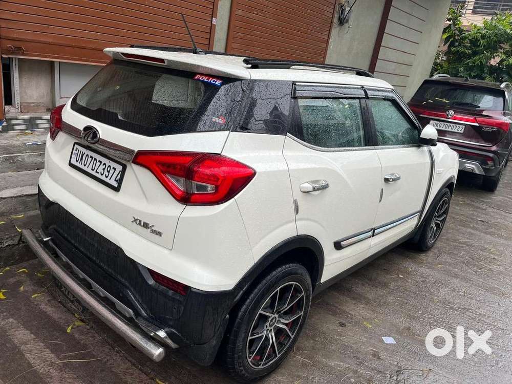 Mahindra Xuv 300 2021 Diesel Well Maintained
