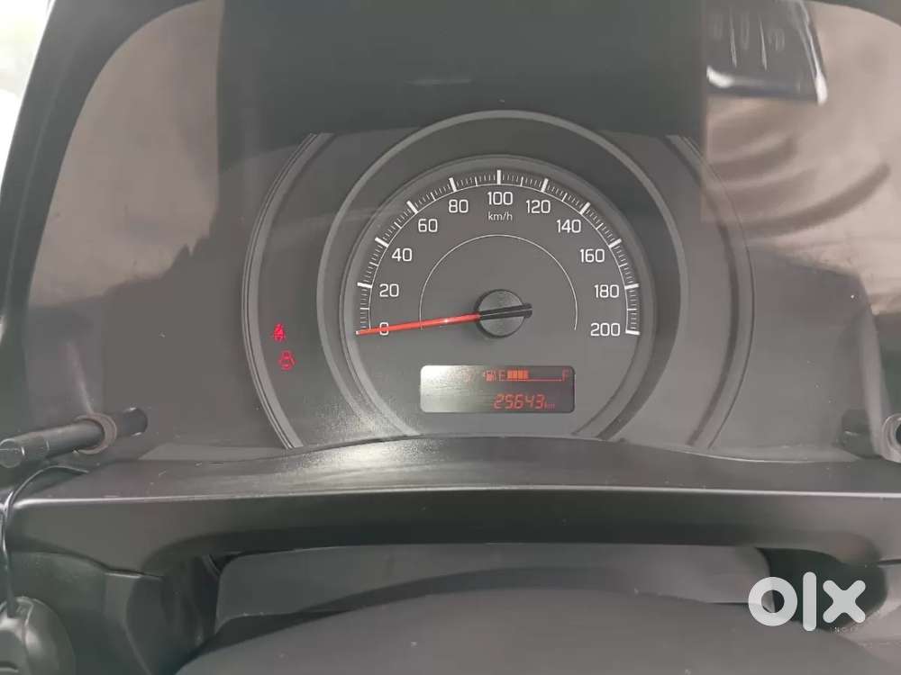 Maruti Suzuki Swift Lxi, 2022, Petrol