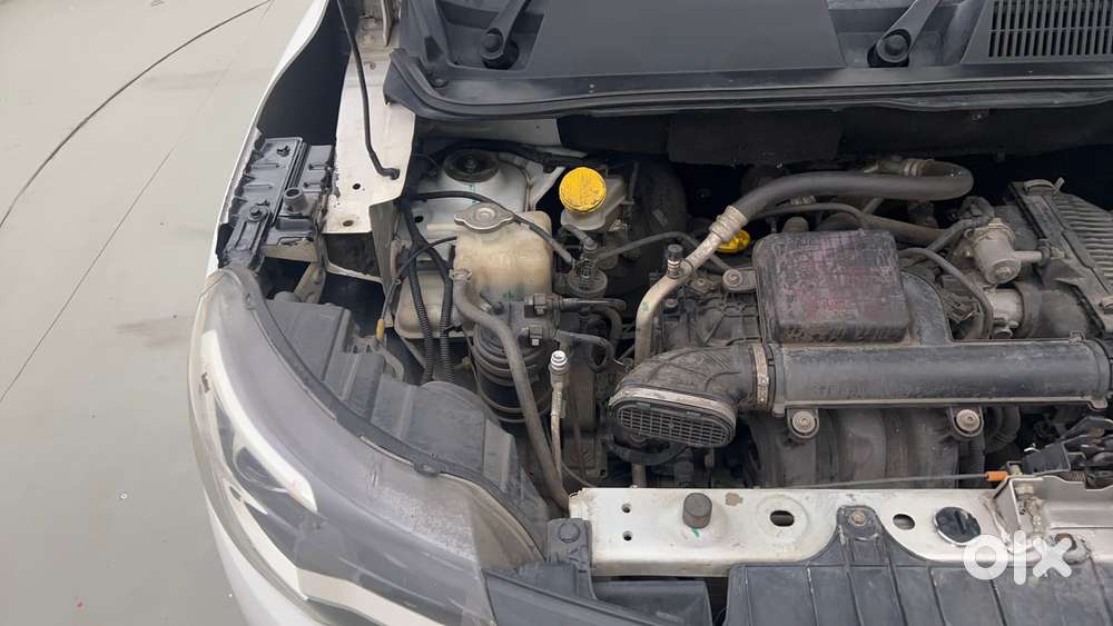 Renault Triber Rxz Easy-r Amt, 2020, Petrol