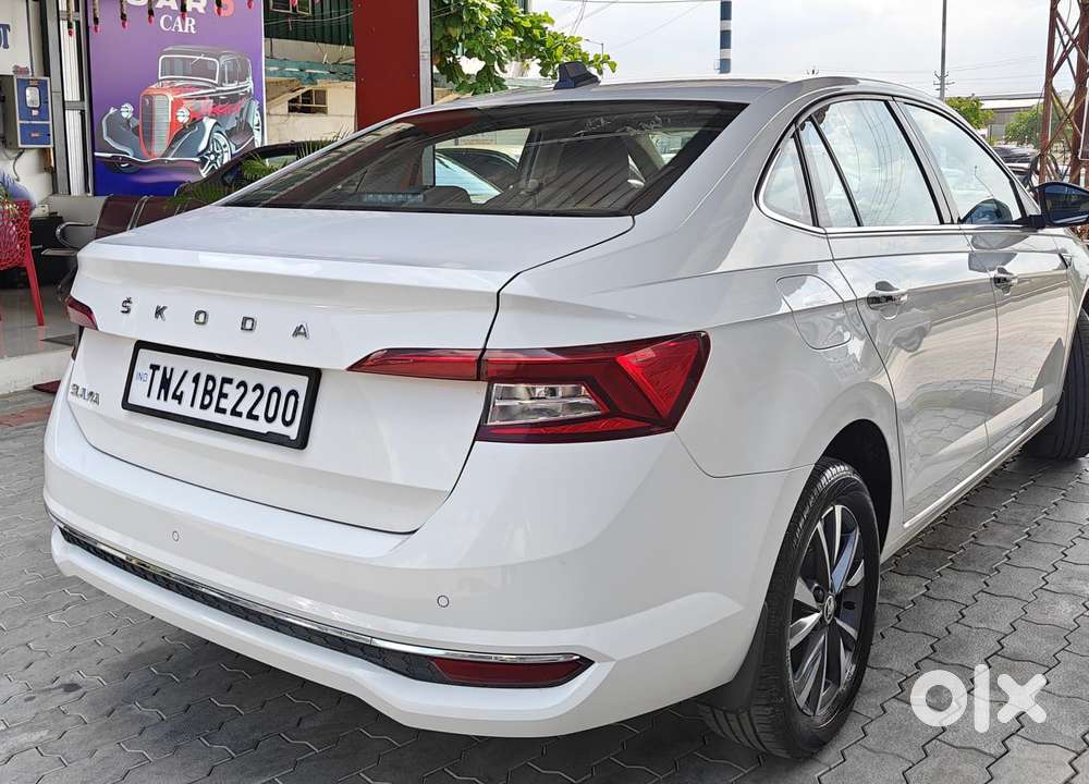 Skoda Slavia Style 1.0l Tsi Mt, 2023, Petrol