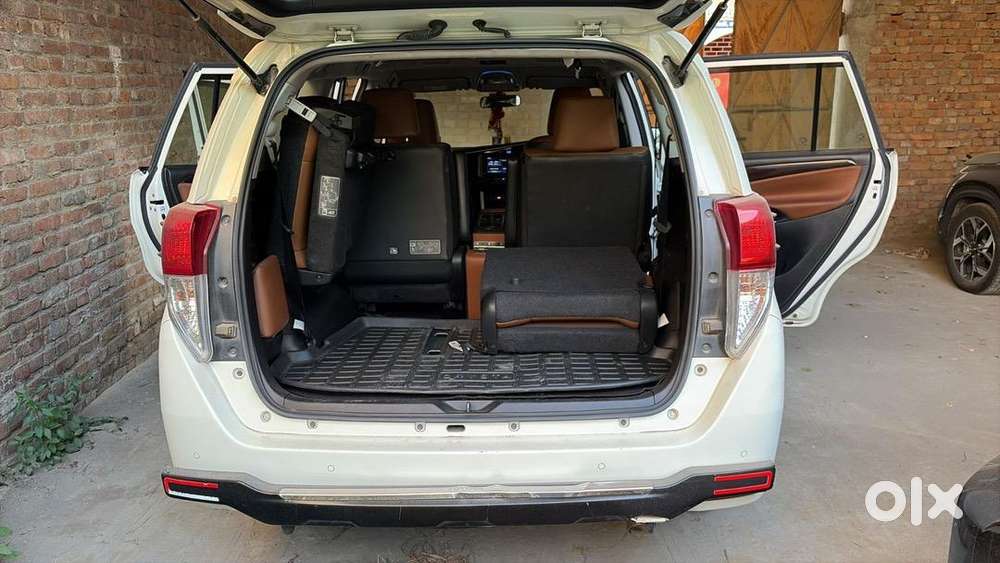 Toyota Innova Crysta 2021 Diesel Well Maintained