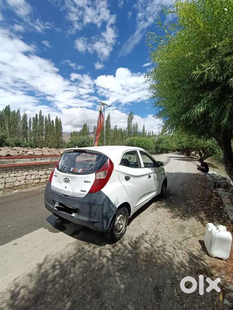 Hyundai Eon Magna Petrol 2014 Variant