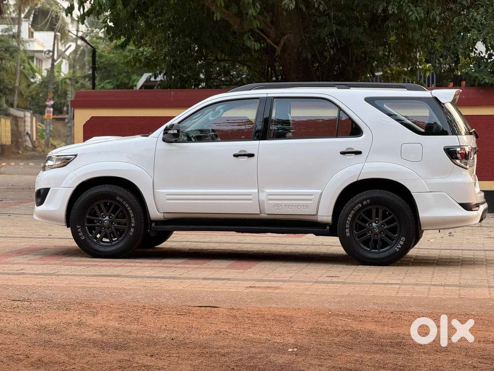 Toyota Fortuner 2011-2016 4x4 At, 2015, Diesel