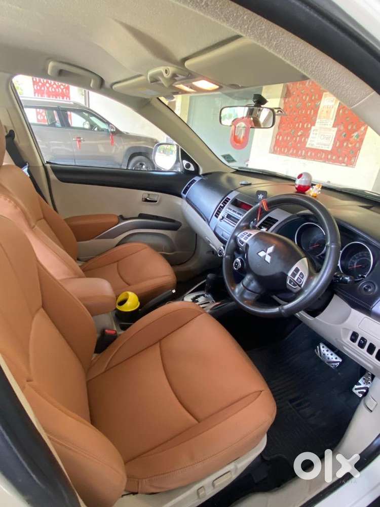 Mitsubishi Outlander 2012 Petrol Well Maintained