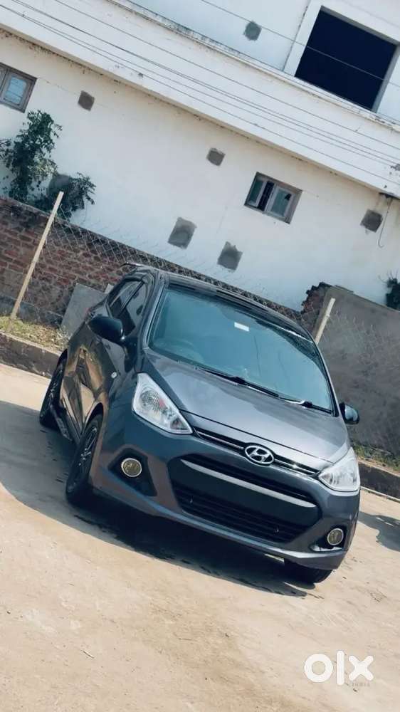 Hyundai Grand I10 2016 Petrol 64256 Km Driven