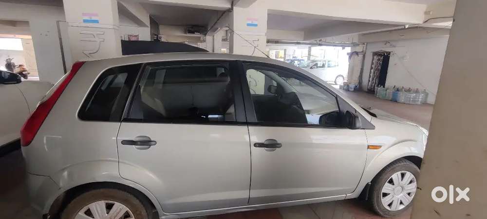 Ford Figo 2010 Petrol 79000 Km Driven