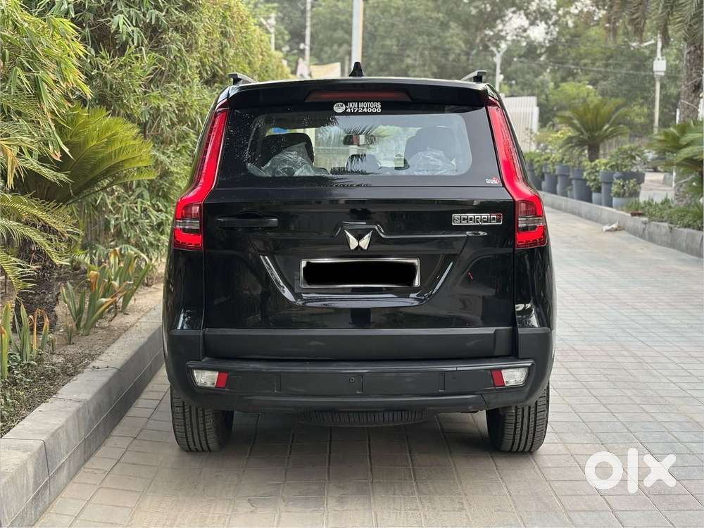 Mahindra Scorpio N Z2 Petrol Mt 7 Str, 2025, Petrol