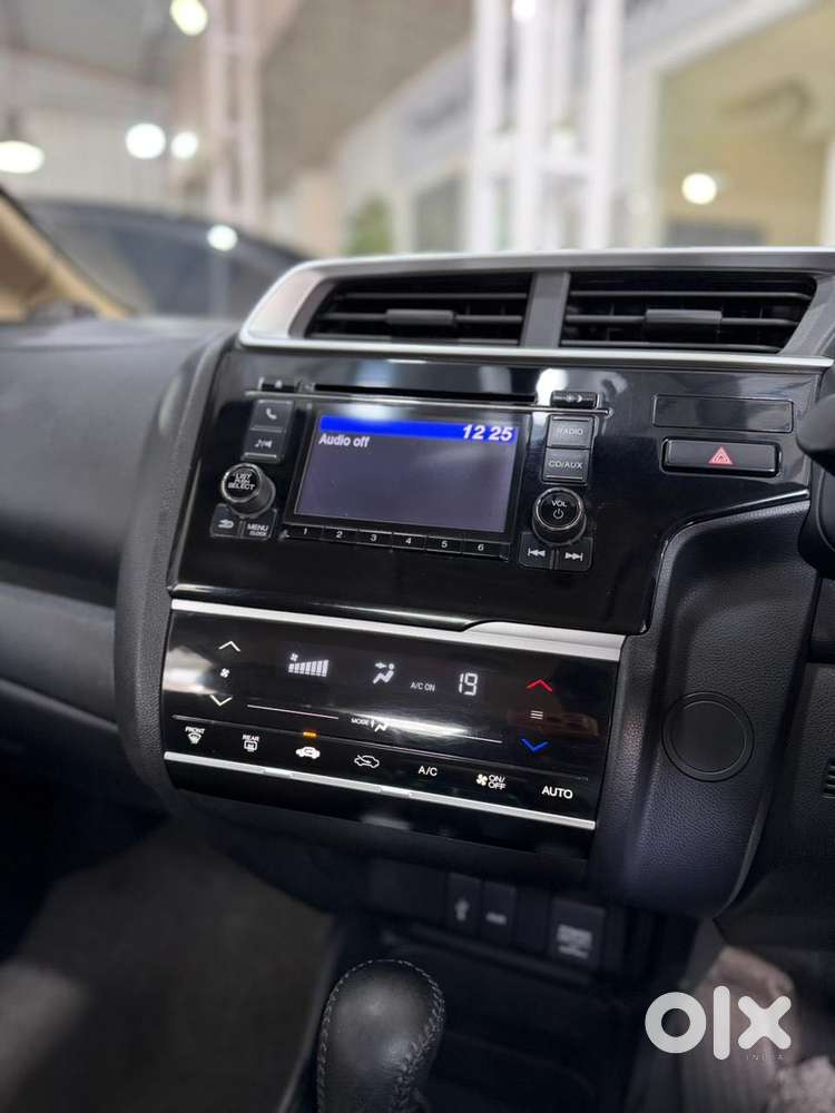Honda Jazz V Cvt, 2017, Petrol