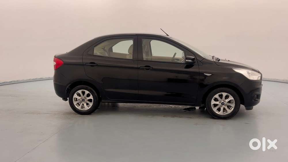 Ford Figo Aspire Titanium, 2016, Petrol