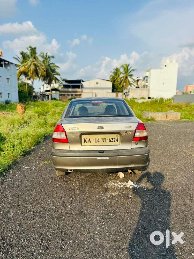 Ford Petrol Car 2005