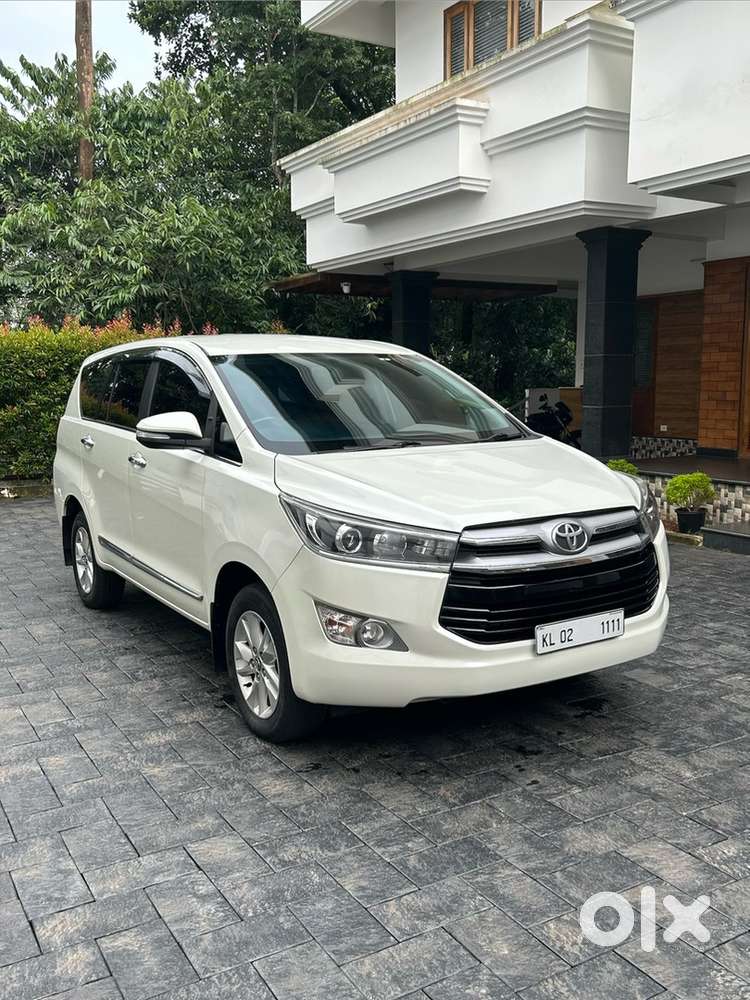 Toyota Innova Crysta 2017
