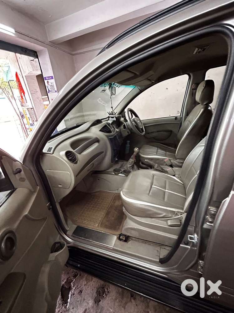 Mahindra Quanto 2012