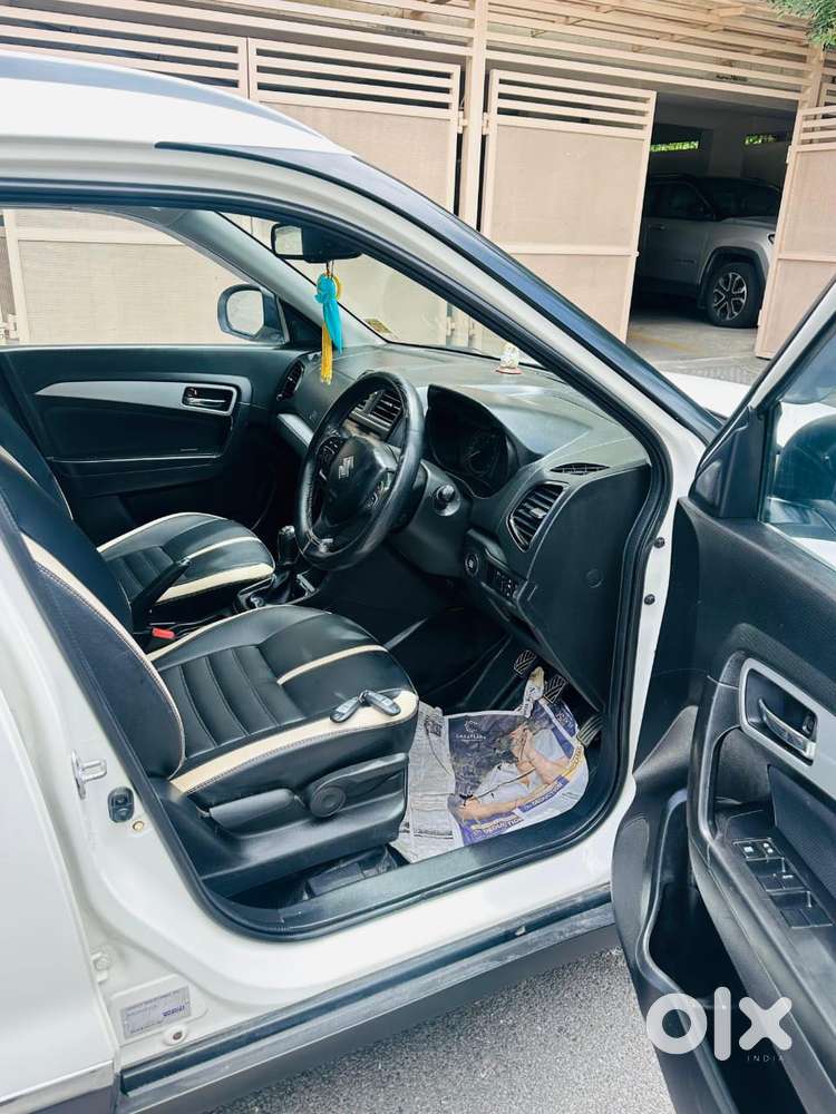 Maruti Suzuki Brezza 1.5 Zxi Smart Hybrid Dual Tone, 2020, Petrol