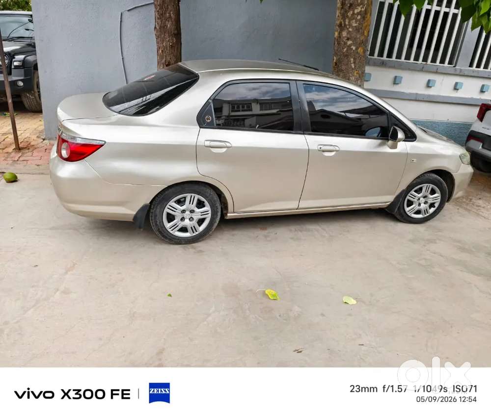* Honda City વેચવાની છે *

 ગાડીની માહિતી

 ગાડી : Honda C
