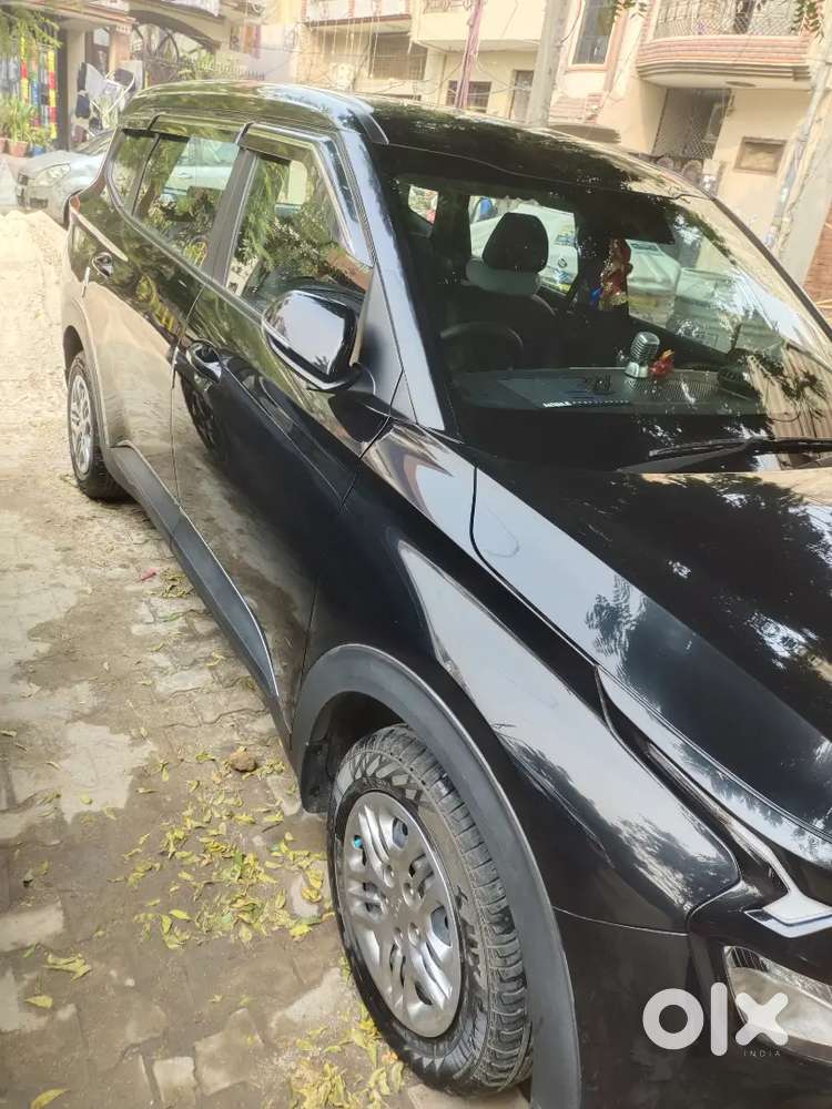 Kia Carens Brand New Model First Owner