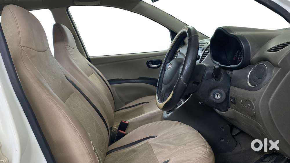 Hyundai I10 Sportz 1.1l, 2016, Cng & Hybrids