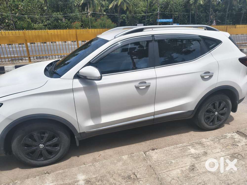 Mg Astor Shine 1.5 Mt (ivory), 2025, Petrol
