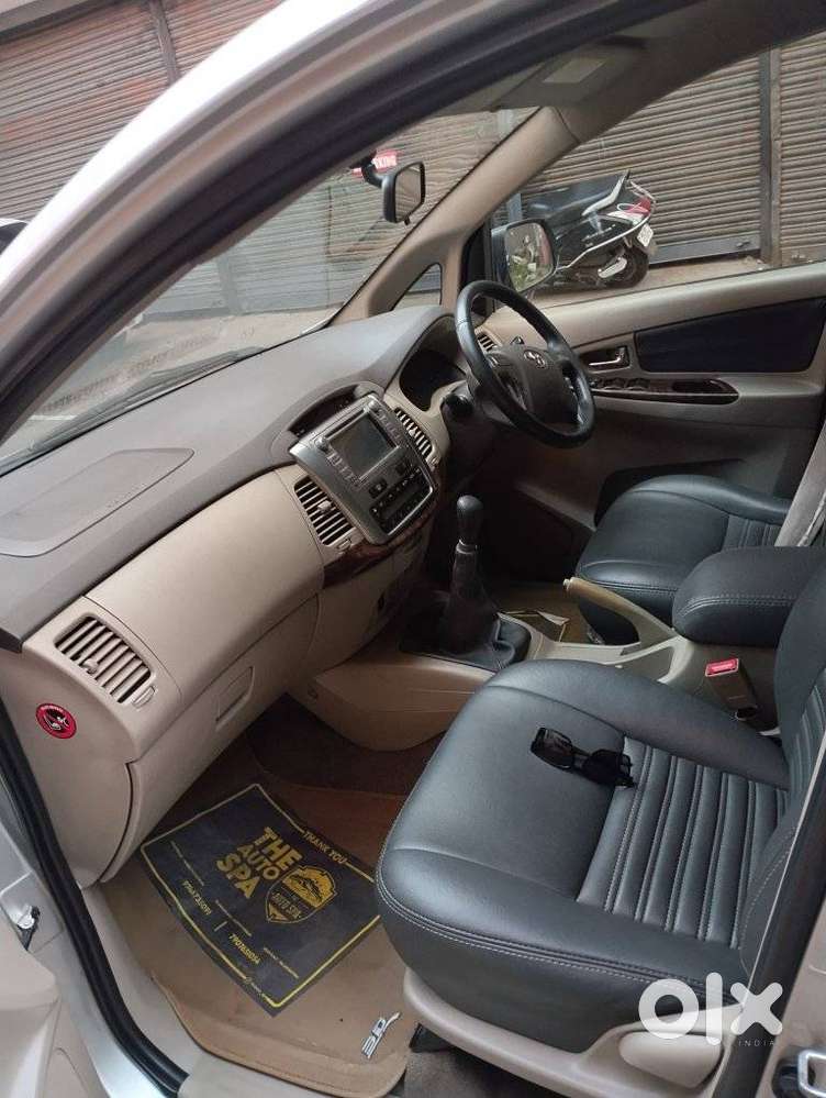 Toyota Innova 2.5 V 7 Str, 2014, Diesel
