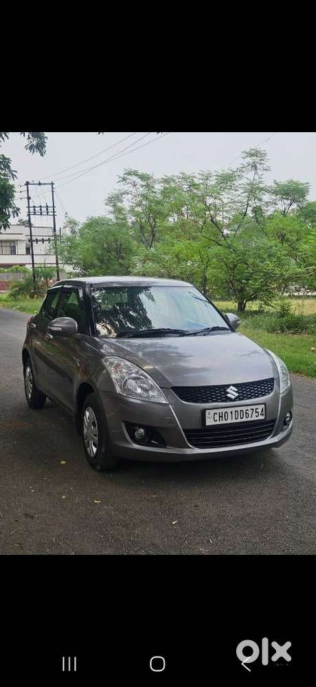 Maruti Suzuki Swift Vxi Bsiv, 2013, Petrol