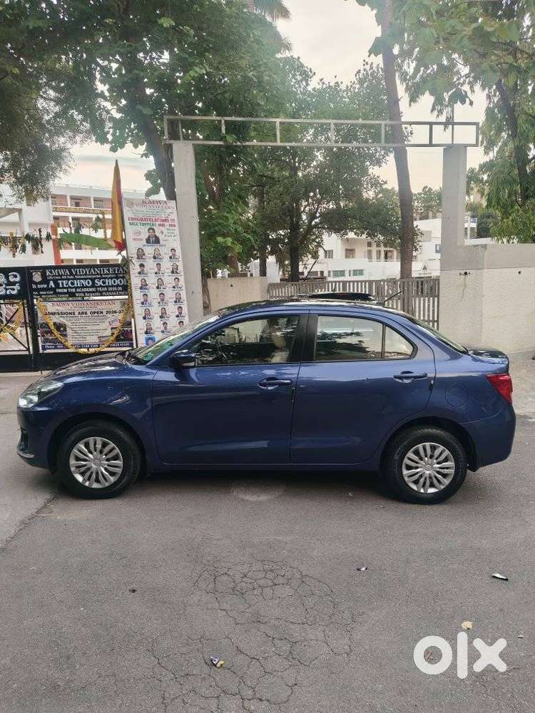 Maruti Suzuki Swift Dzire 1.2 Vxi Bsiv, 2017, Petrol