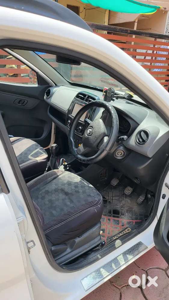 Well Maintained With Company Service