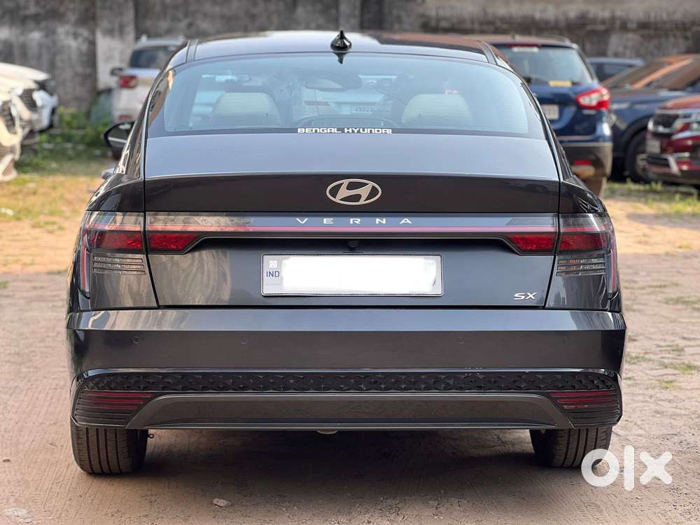 Hyundai Verna 1.5 Sx (o) Vtvt Ivt, 2023, Petrol