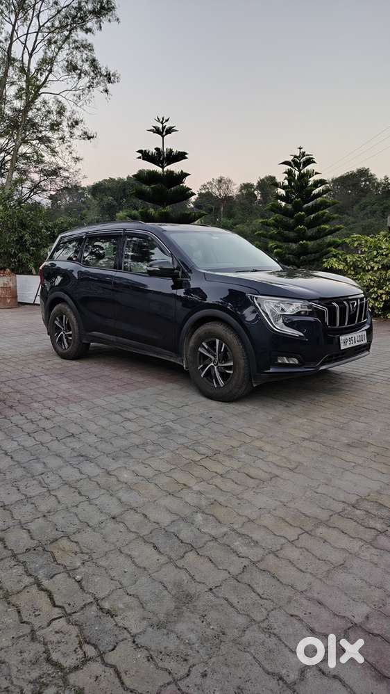 Mahindra Xuv700 Petrol 2022 Variant