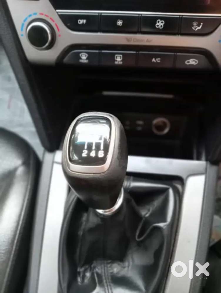 Hyundai Elantra 2018 Petrol Well Maintained