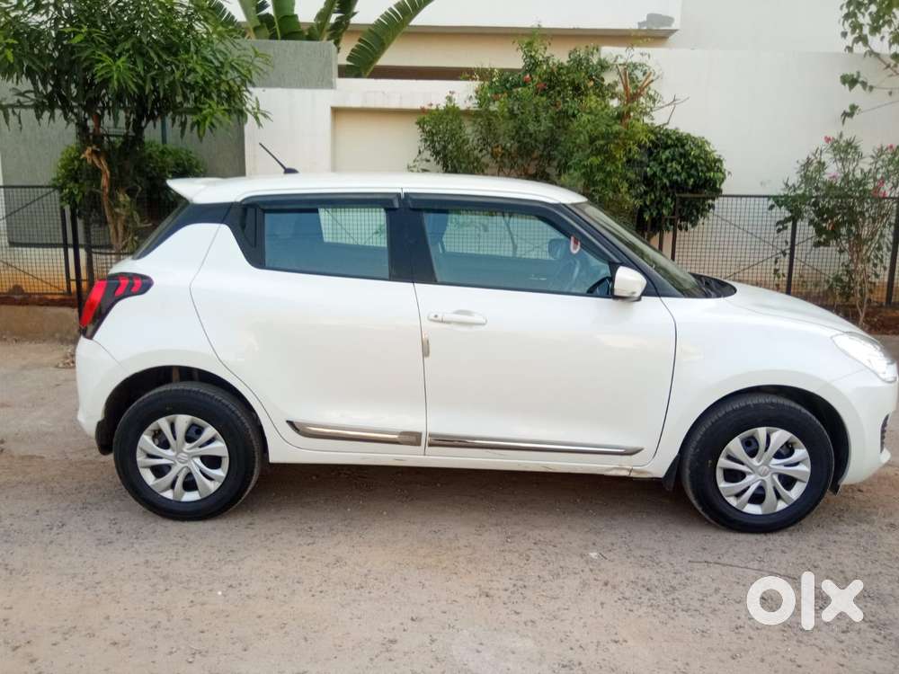 Maruti Suzuki Swift 2018 Vxi, 2023, Petrol