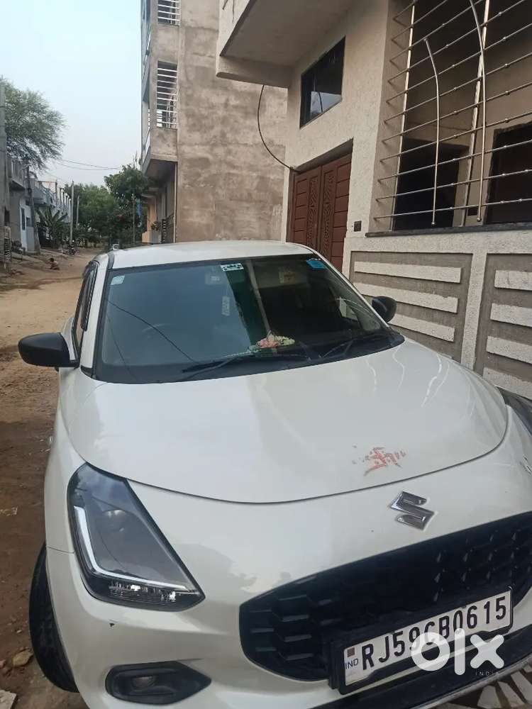 Maruti Suzuki Swift Lxi Petrol 2025