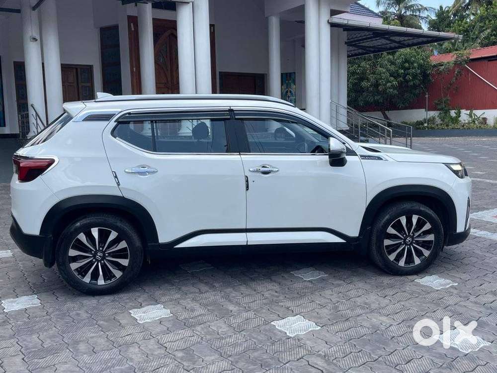 Honda Elevate Zx Cvt, 2023, Petrol