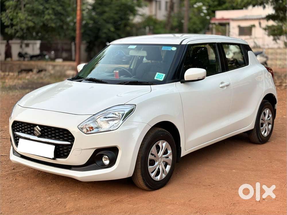 Maruti Suzuki Swift Vxi + Manual, 2024, Petrol