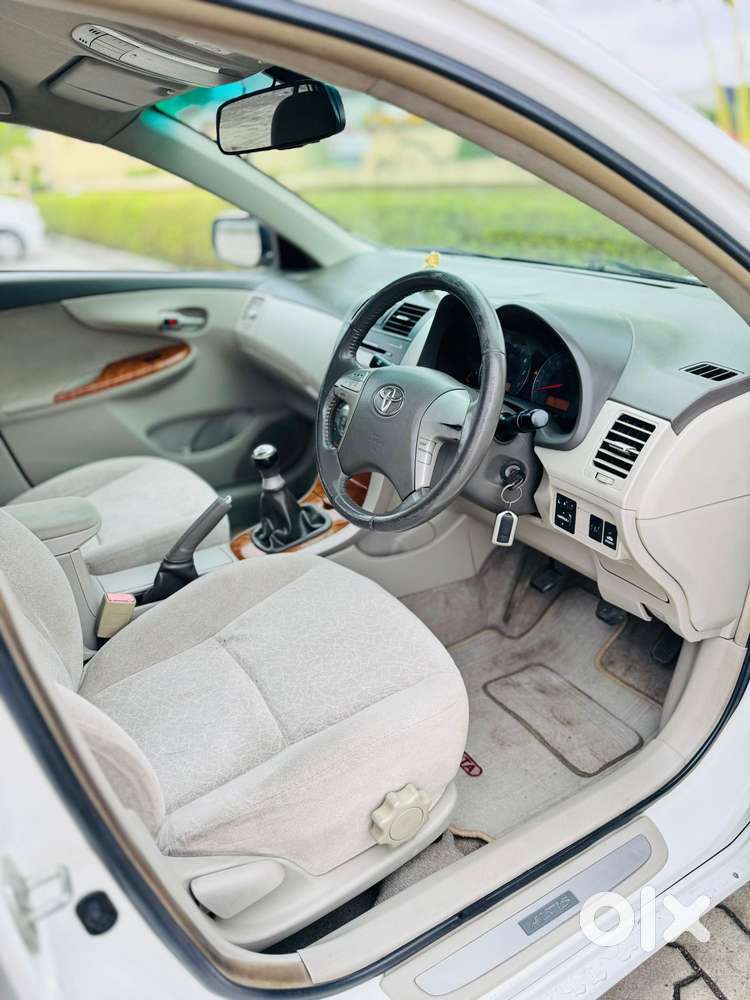 Toyota Corolla Altis, 2010, Petrol