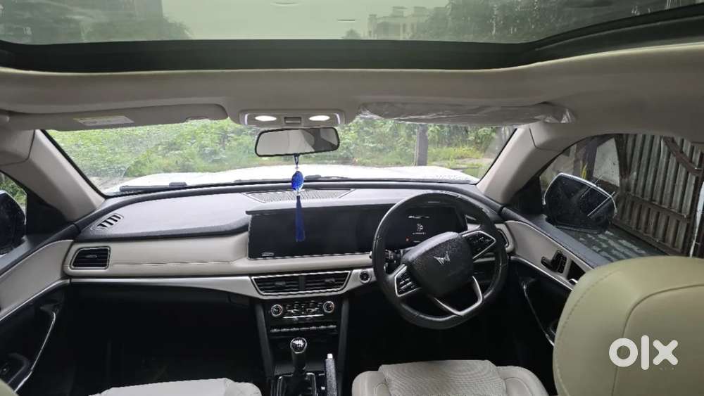 Mahindra Xuv700 2.2 Ax 7 Diesel Mt Str, 2023, Diesel