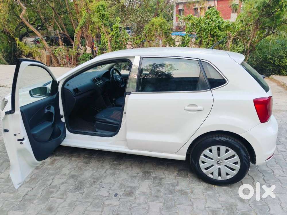 Volkswagen Polo Petrol Comfortline 1.2l, 2015, Petrol