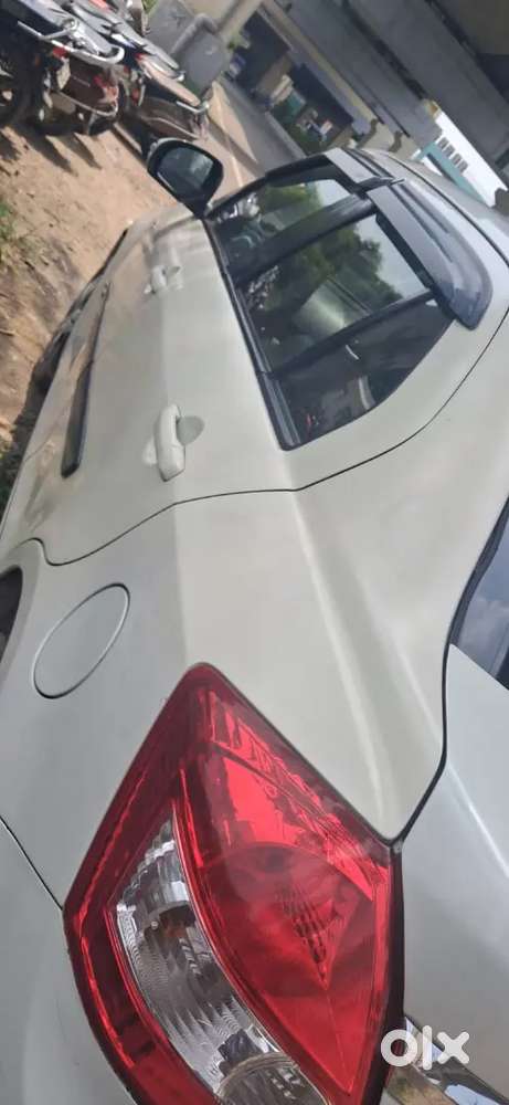 Maruti Suzuki Swift Dzire Vdi 2017