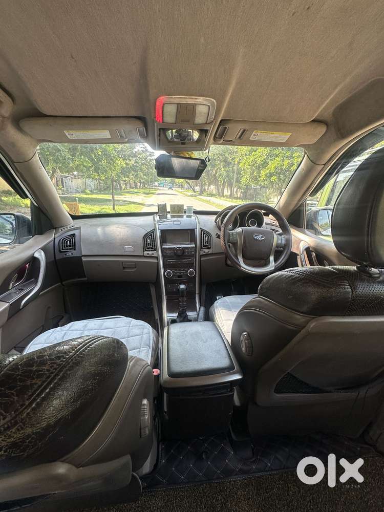 Mahindra Xuv500 W8 Dual Tone, 2012, Diesel