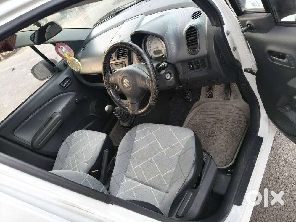 Maruti Suzuki Ritz Lxi, 2012, Petrol