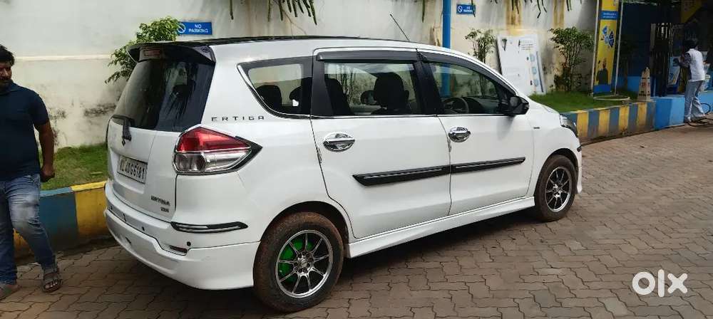 Maruti Suzuki Ertiga 2012