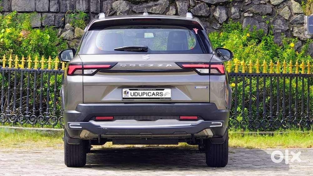 Maruti Suzuki Brezza 1.5 Zxi At Smart Hybrid, 2024, Petrol