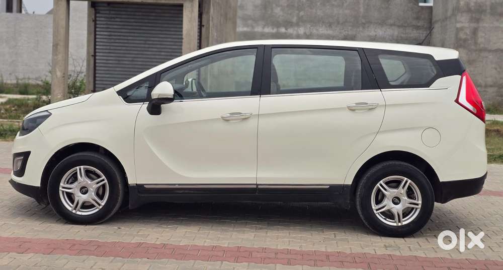 Mahindra Marazzo M6 8str, 2019, Diesel