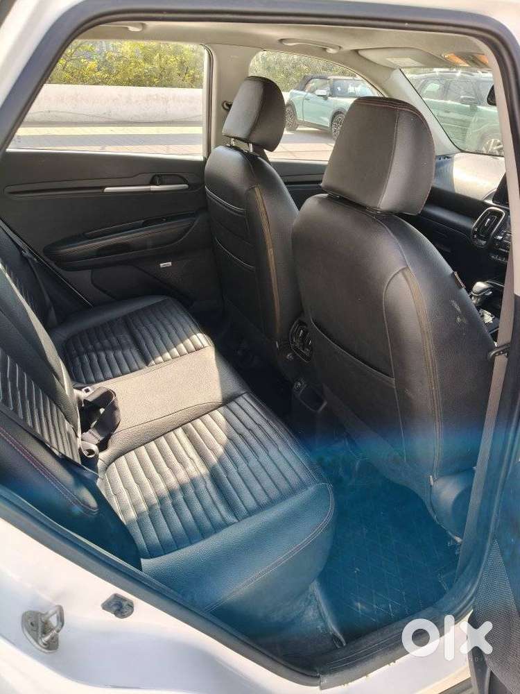 Kia Sonet, 2020, Petrol