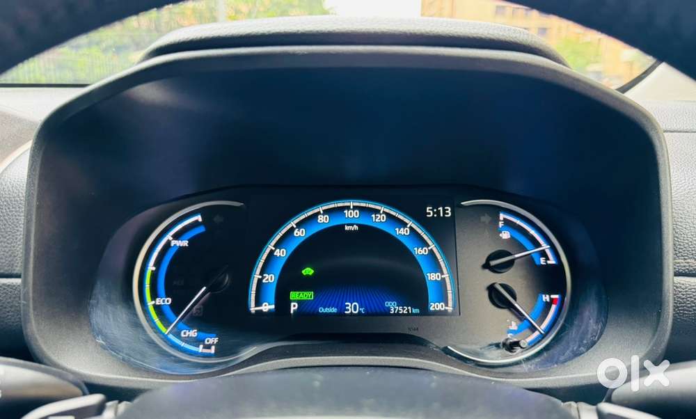 2025 Maruti Suzuki Invicto Alpha Plus Hybrid 7str