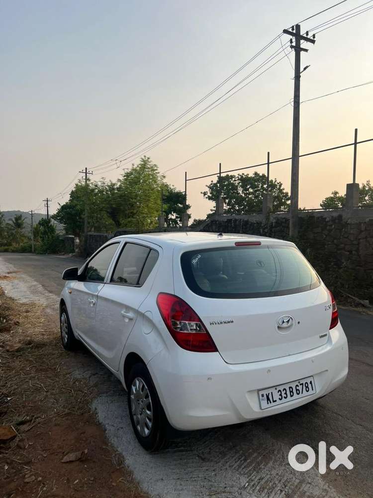 Hyundai I20 2010 Petrol New Papers