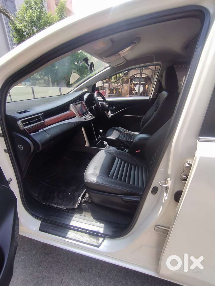 Toyota Innova Crysta 2.4 V, 2017, Diesel