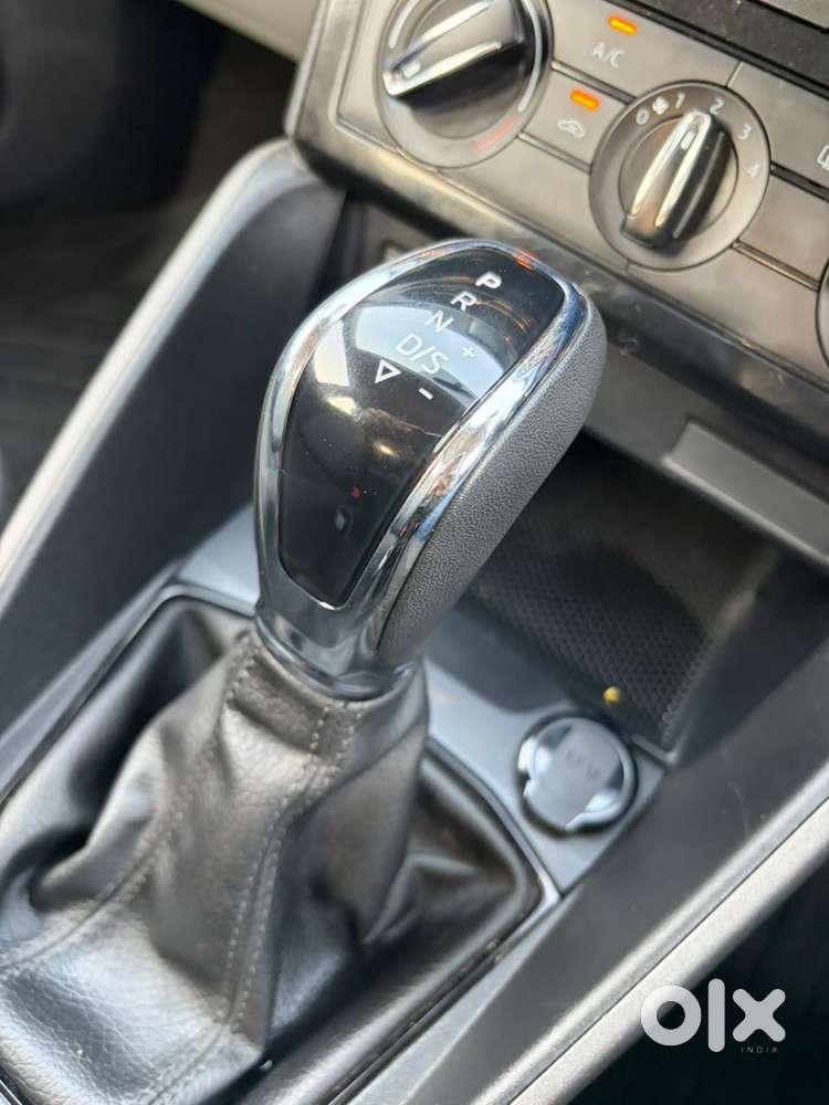 Skoda Kylaq Signature At, 2025, Petrol