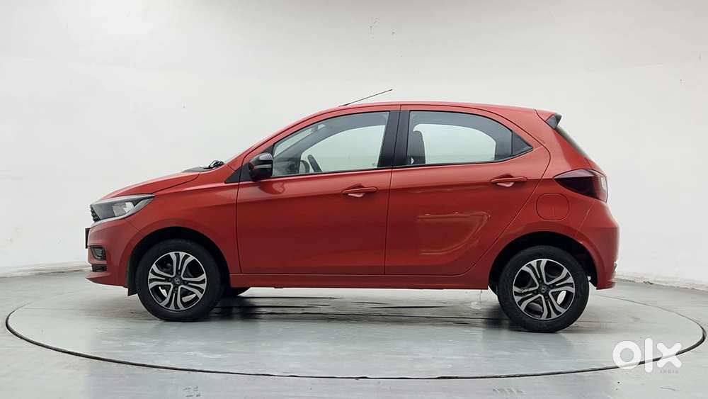 Tata Tiago 1.2 Revotron Xta, 2023, Petrol
