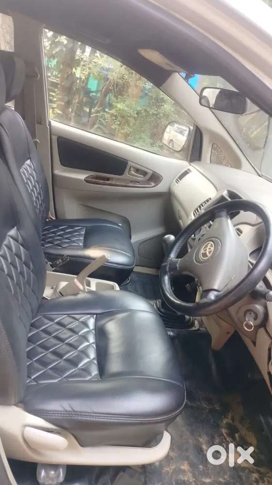 Toyota Innova 2010 Diesel 282996 Km Driven