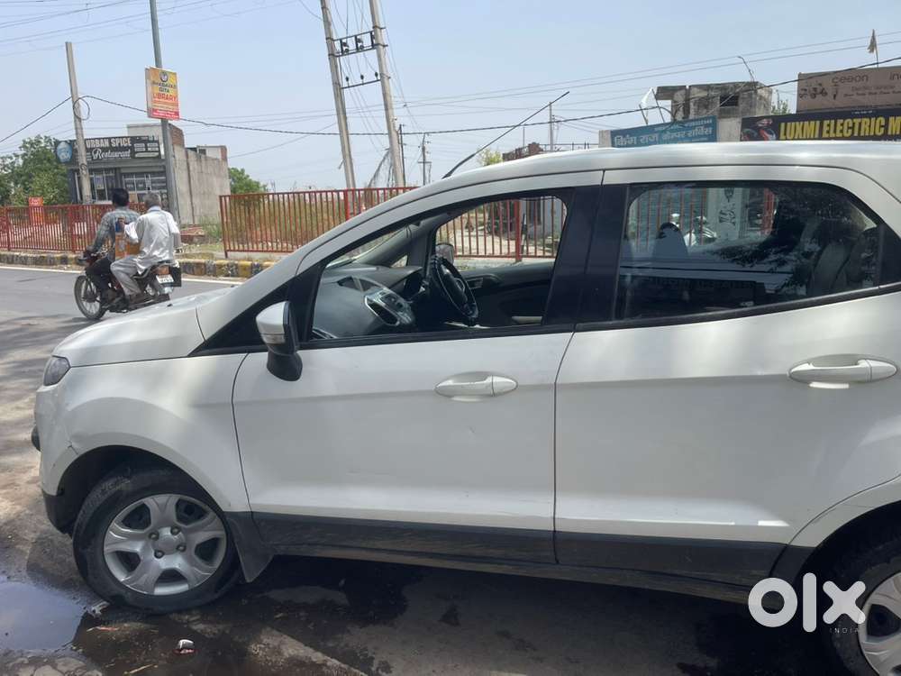 Ford Ecosport 2015 Diesel 84000 Km Driven Well Maintained