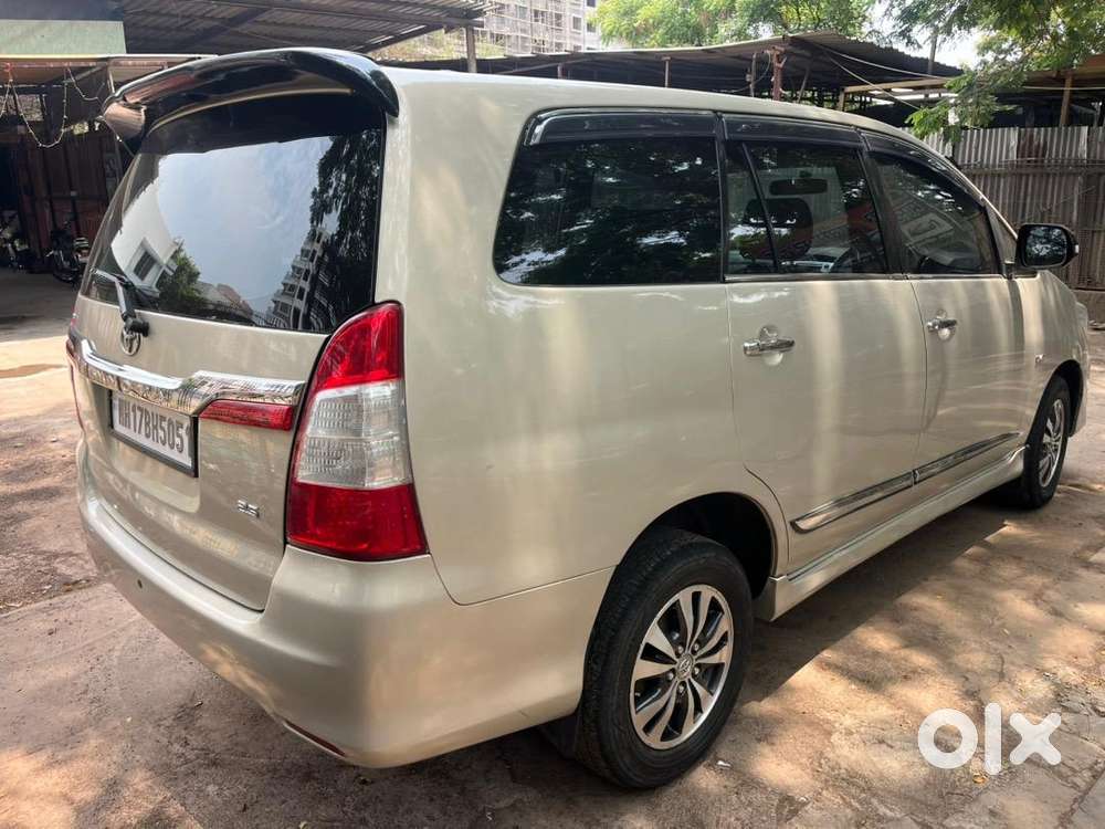Toyota Innova 2015 Diesel 144000 Km Driven